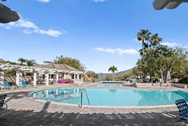 18752 Caminito Cantilena 166, San Diego, CA 92128