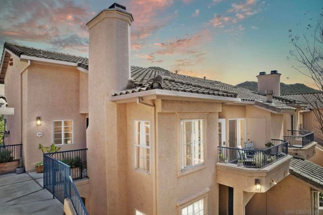 18752 Caminito Cantilena 166, San Diego, CA 92128