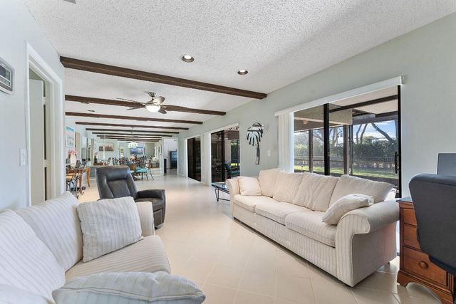 6206 Springdale Way, Delray Beach, FL 33445