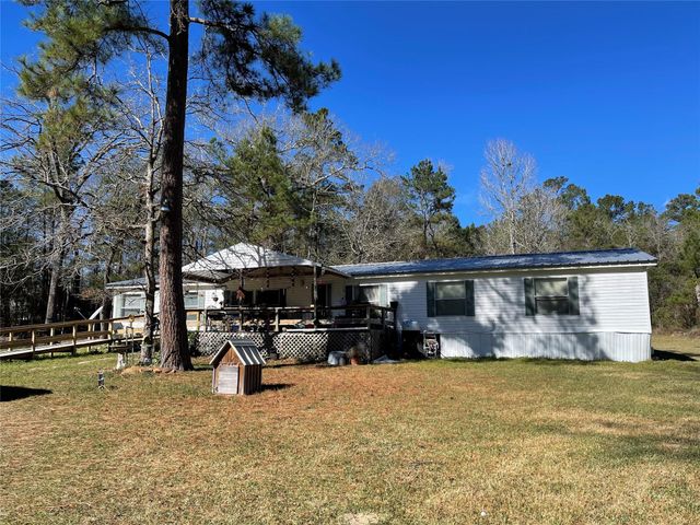 694 Fm 2296, Huntsville, TX 77340