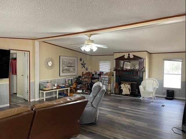 694 Fm 2296, Huntsville, TX 77340