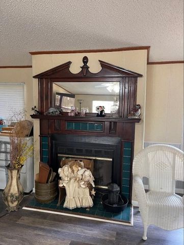 694 Fm 2296, Huntsville, TX 77340