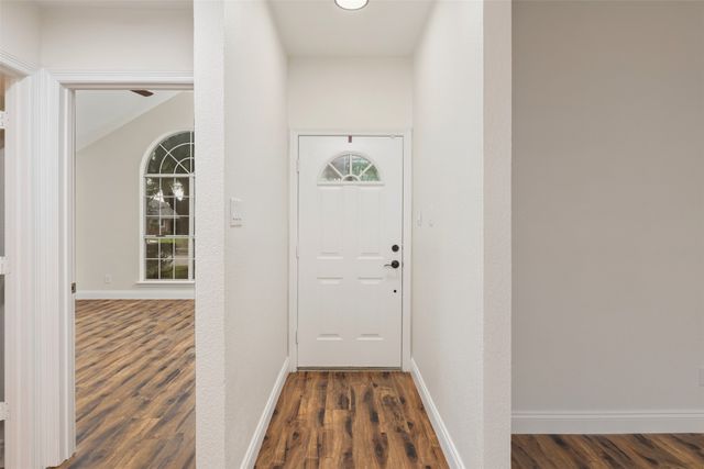215 Barbara Way, Red Oak, TX 75154