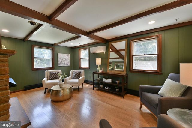 24 RAILROAD AVE, Ewing, NJ 08628