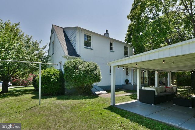 24 RAILROAD AVE, Ewing, NJ 08628