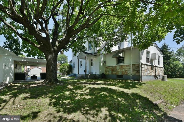 24 RAILROAD AVE, Ewing, NJ 08628