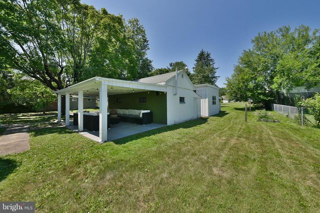 24 RAILROAD AVE, Ewing, NJ 08628