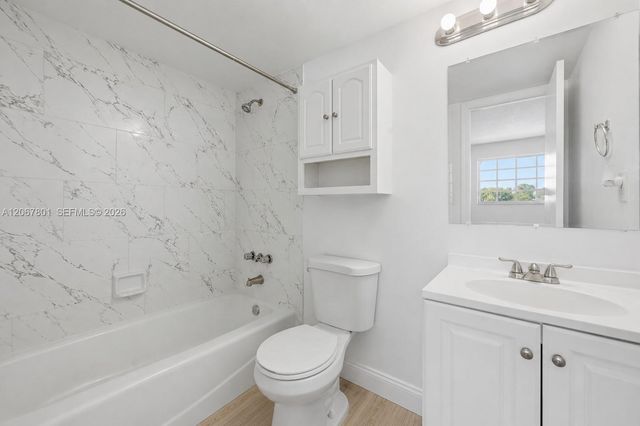 2520 N Andrews Avenue 305, Wilton Manors, FL 33311