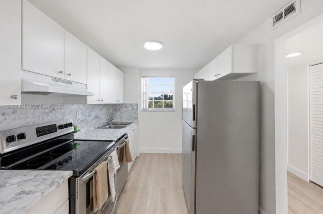 2520 N Andrews Avenue 305, Wilton Manors, FL 33311