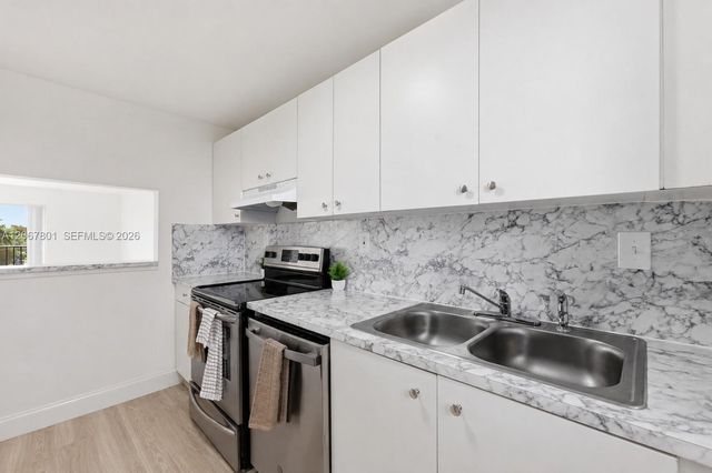 2520 N Andrews Avenue 305, Wilton Manors, FL 33311