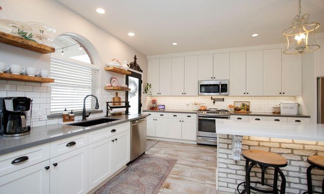 40407 Manor Drive, Magnolia, TX 77354