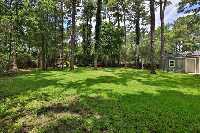 40407 Manor Drive, Magnolia, TX 77354