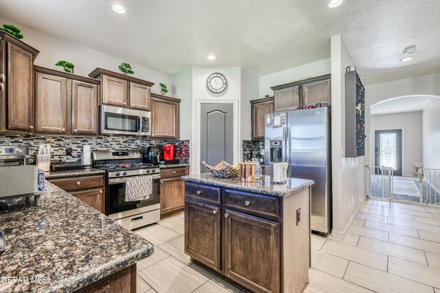 6553 GEYSER Drive, El Paso, TX 79932