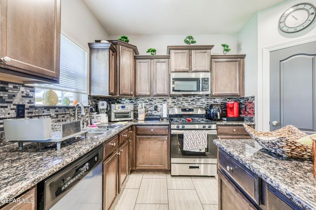 6553 GEYSER Drive, El Paso, TX 79932