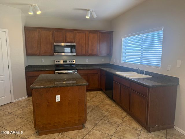 2110 N 94TH Avenue, Phoenix, AZ 85037