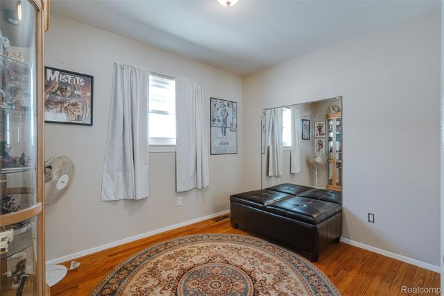 29038 Springstead Street, Gibraltar, MI 48173