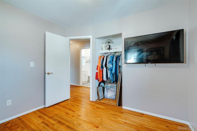 29038 Springstead Street, Gibraltar, MI 48173