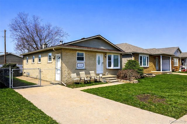 29038 Springstead Street, Gibraltar, MI 48173