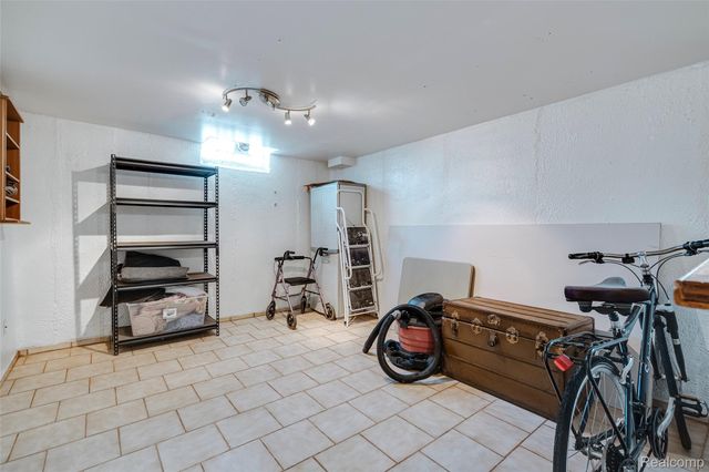 29038 Springstead Street, Gibraltar, MI 48173