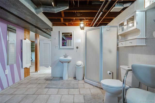 29038 Springstead Street, Gibraltar, MI 48173