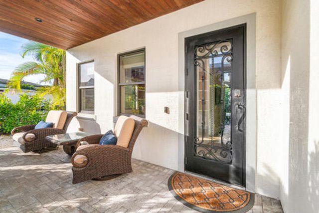 351 E BOCA RATON Road E, Boca Raton, FL 33432