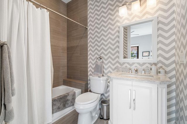 351 E BOCA RATON Road E, Boca Raton, FL 33432