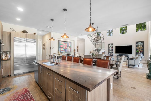 351 E BOCA RATON Road E, Boca Raton, FL 33432
