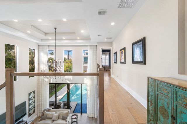 351 E BOCA RATON Road E, Boca Raton, FL 33432