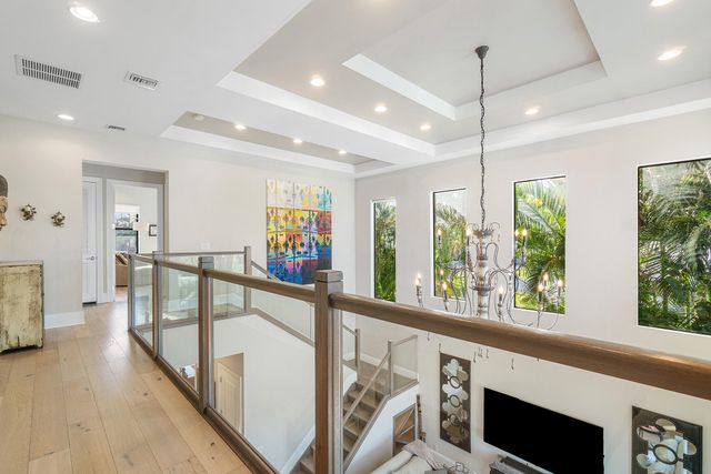 351 E BOCA RATON Road E, Boca Raton, FL 33432