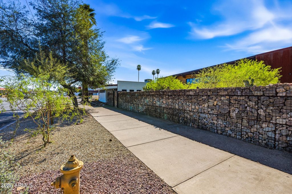 1055 E Indian School Road, Phoenix, AZ 85014 — photo 3