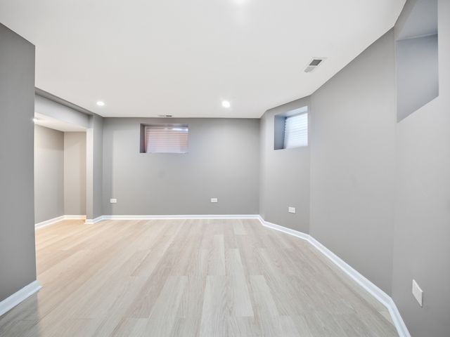 553 N Leamington Avenue, Chicago, IL 60644