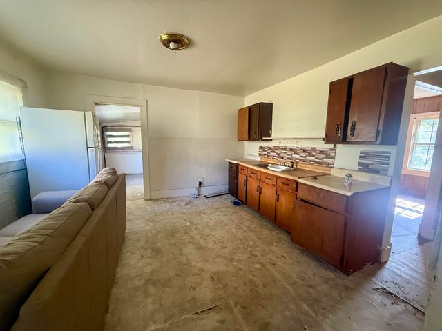 87 Red Wing Road, Wallins, KY 40873