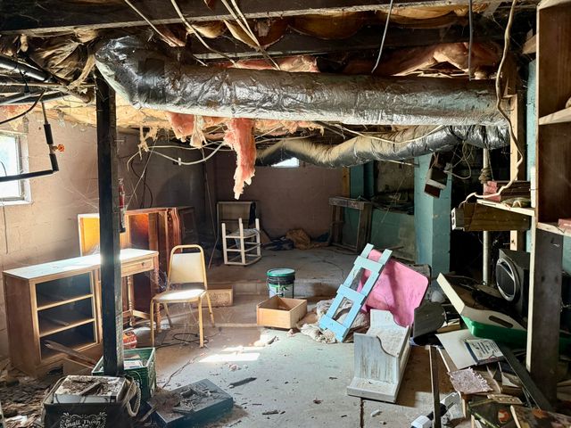 87 Red Wing Road, Wallins, KY 40873