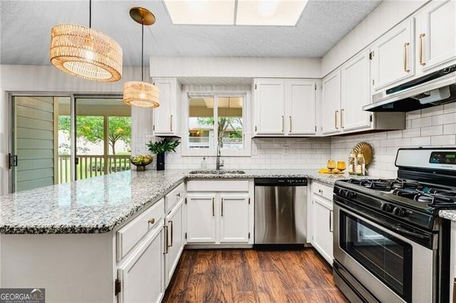 24 Doranne Court SE, Smyrna, GA 30080