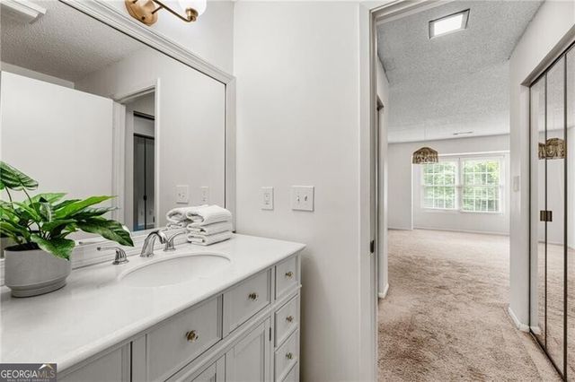 24 Doranne Court SE, Smyrna, GA 30080