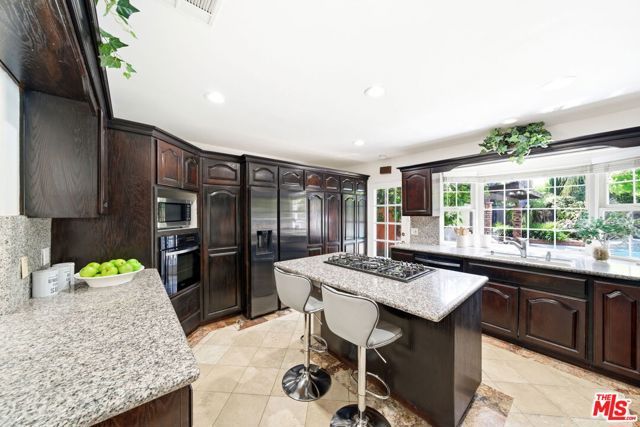 4115 Laurelgrove Avenue, Studio City (los Angeles), CA 91604