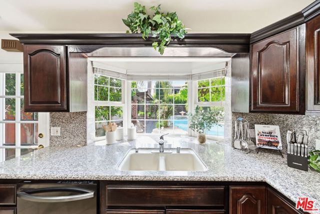 4115 Laurelgrove Avenue, Studio City (los Angeles), CA 91604