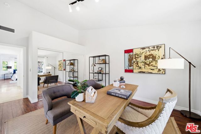 4115 Laurelgrove Avenue, Studio City (los Angeles), CA 91604
