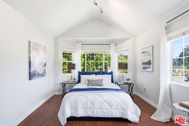 4115 Laurelgrove Avenue, Studio City (los Angeles), CA 91604