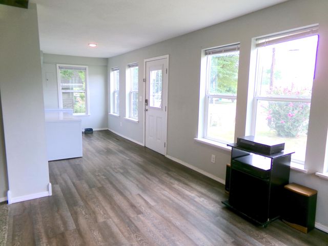2425 West Atlantic Street, Springfield, MO 65803