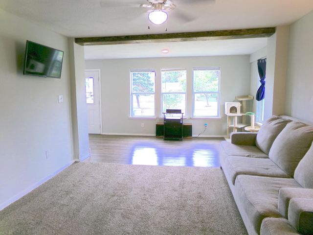 2425 West Atlantic Street, Springfield, MO 65803