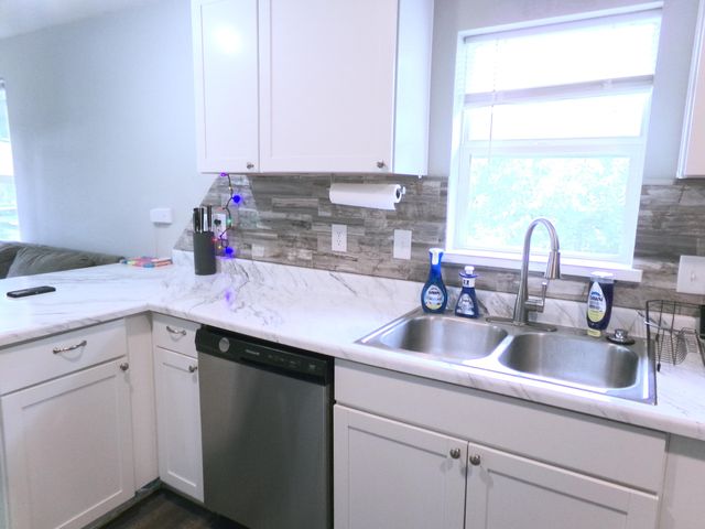 2425 West Atlantic Street, Springfield, MO 65803
