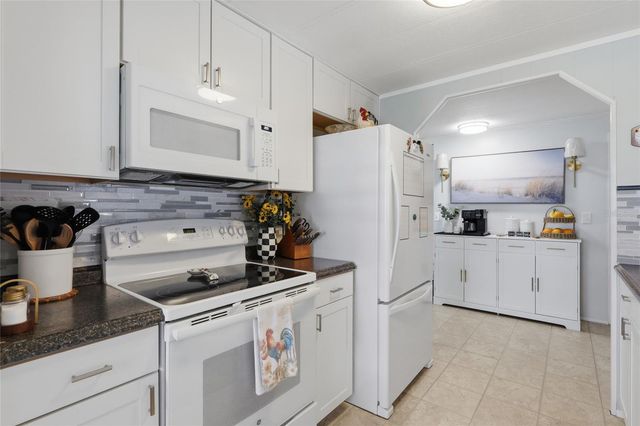 36620 KAY AVENUE, Zephyrhills, FL 33542