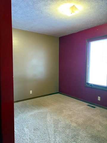 707 S Main Street, Willard, MO 65781