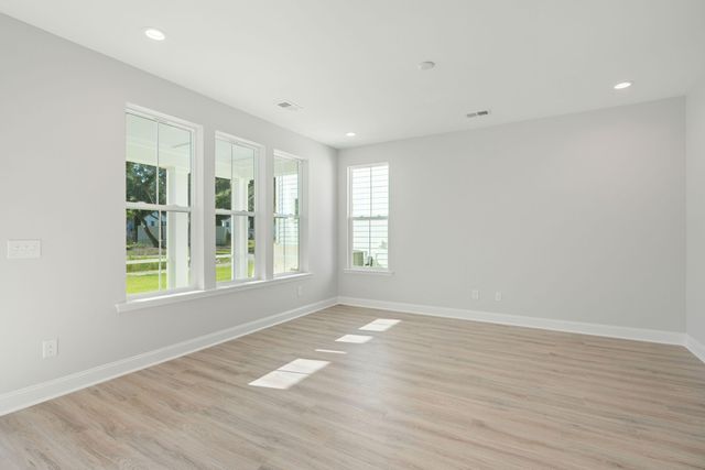 439 Queenview Lane, Charleston, SC 29414