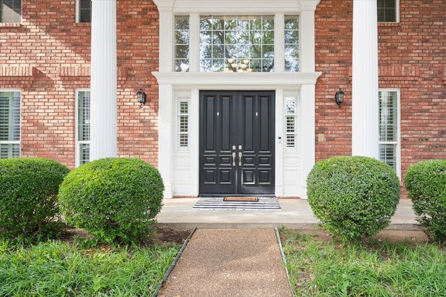 2400 Danbury Drive, Colleyville, TX 76034