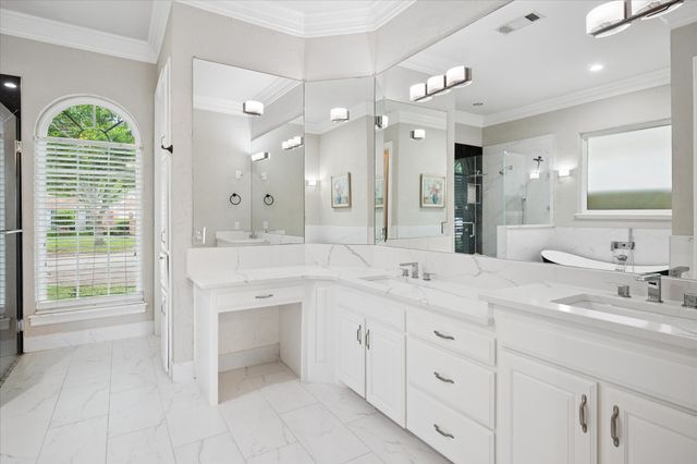 2400 Danbury Drive, Colleyville, TX 76034