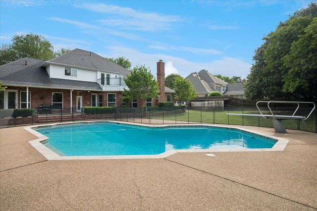 2400 Danbury Drive, Colleyville, TX 76034