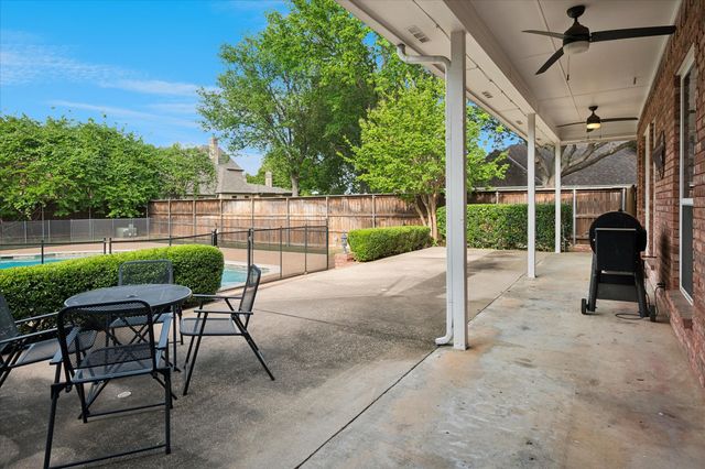 2400 Danbury Drive, Colleyville, TX 76034