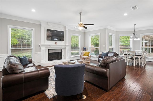 2400 Danbury Drive, Colleyville, TX 76034